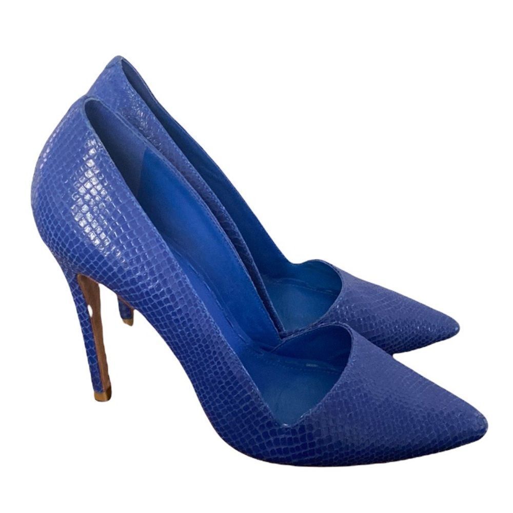 Alice + Olivia by Stacey Bendet Blue Pointed Toe Heels Size 38.5